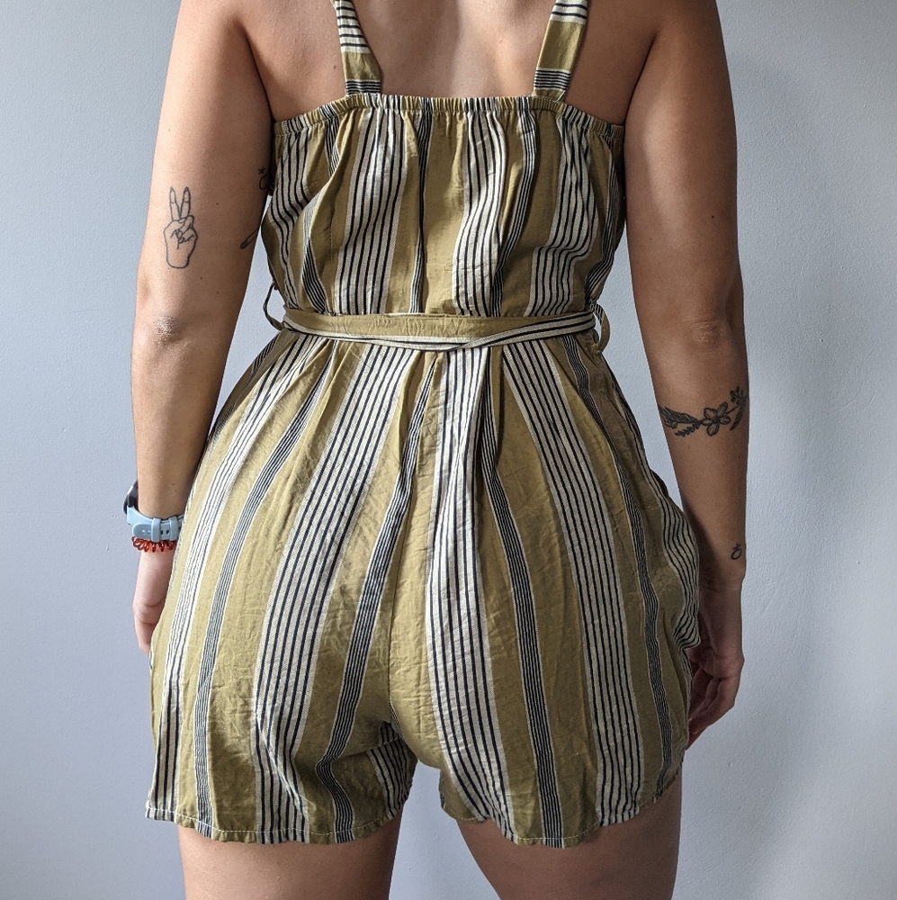 Striped Romper - Picture 2 of 7